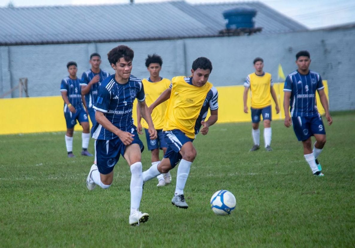 Open de Futebol inicia com partidas bem equilibradas em Cruzeiro do Sul