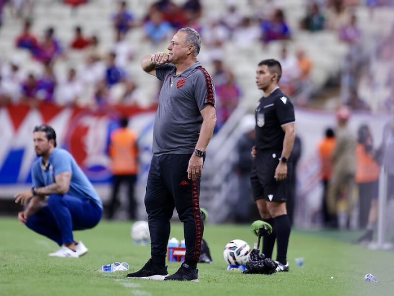 Márcio Goiano comenta pressão no Sport após quatro jogos sem vencer: "faz parte do futebol"