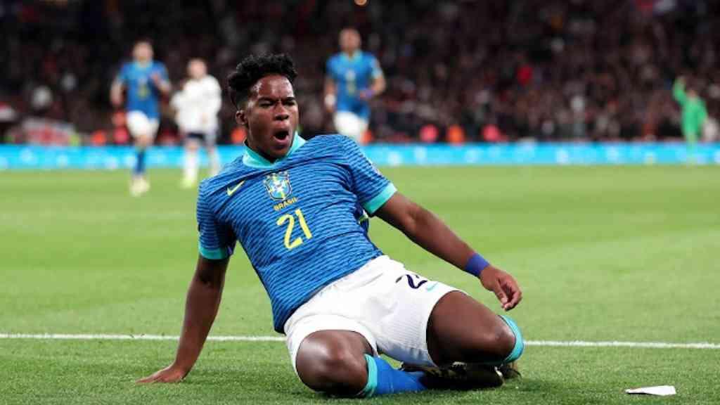 Obedecer ou Desobedecer: A Questão no Futebol