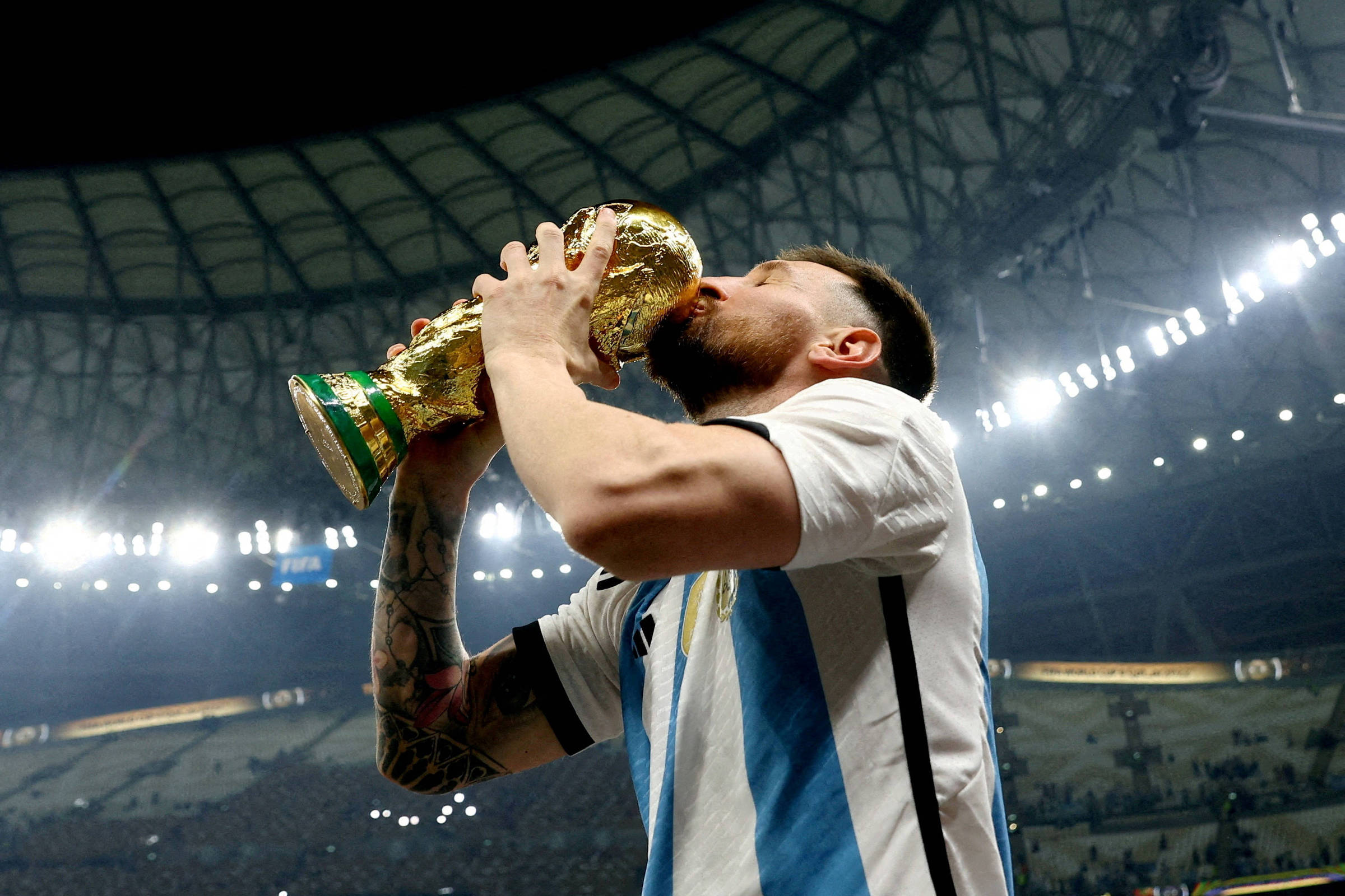 Análise: Carreira de Messi com a Argentina começou com equívoco e terminou em glória