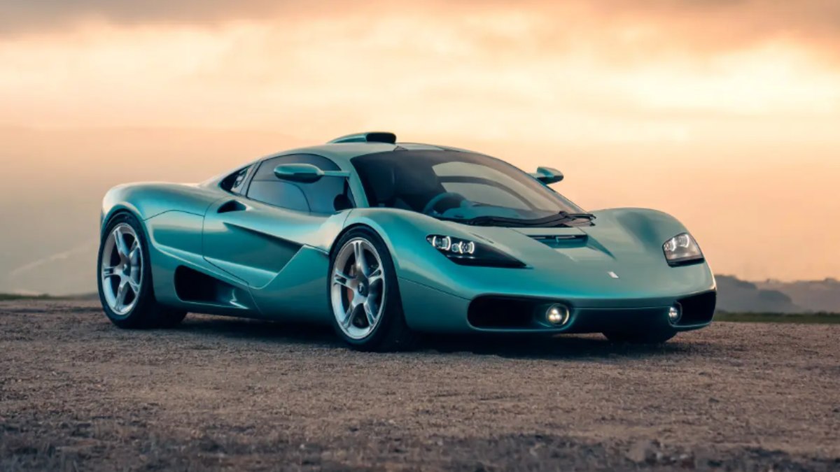 Gordon Murray estreia novo S1 com motor V12