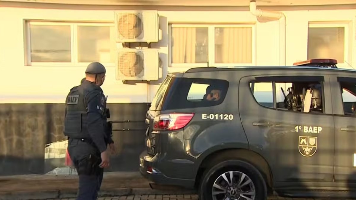 Na mira dos EUA, secretária é presa por ligação com o PCC
