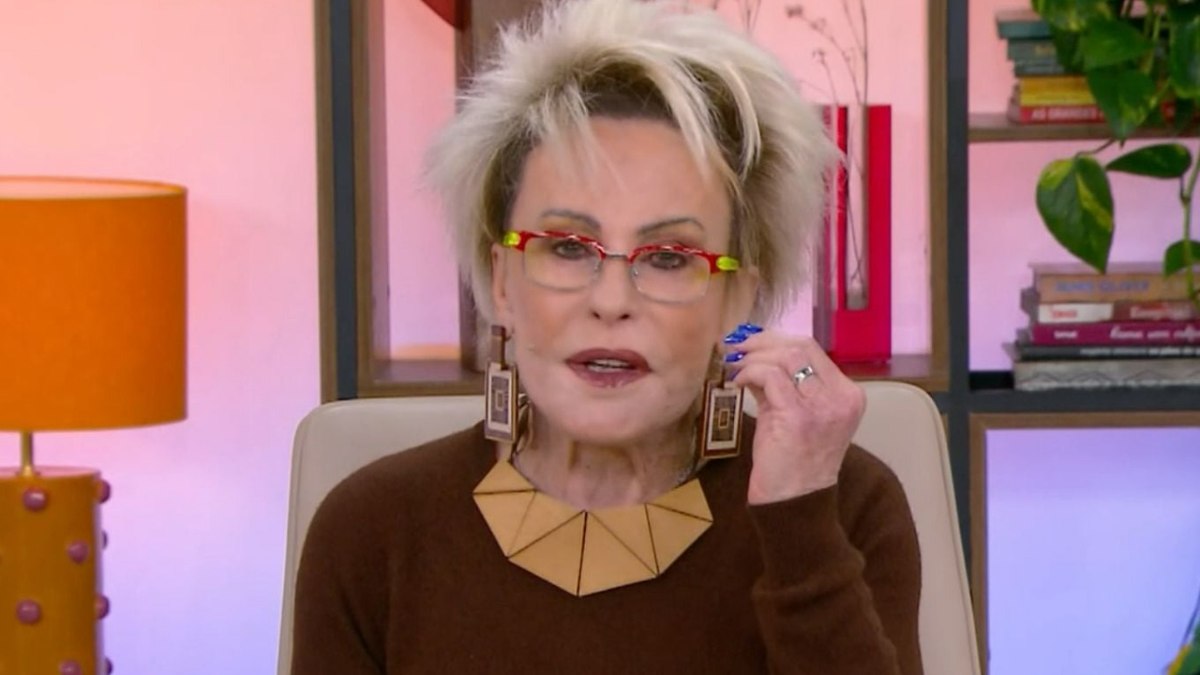Ao vivo, Ana Maria Braga revela lesão nos olhos: 'Dói muito'