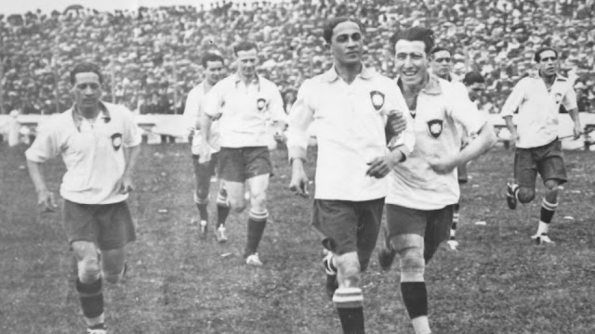 O primeiro craque do futebol Brasileiro