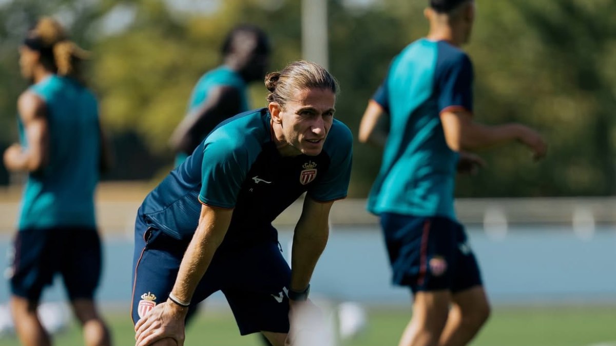 Saída de campeão mundial ajuda Filipe Luís a ter êxito no Monaco