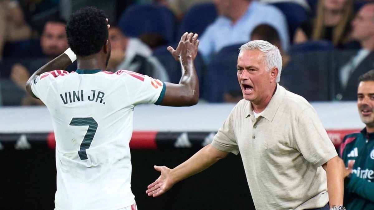 Técnico do Real Madrid faz cobrança por "outra versão" de Vini Jr