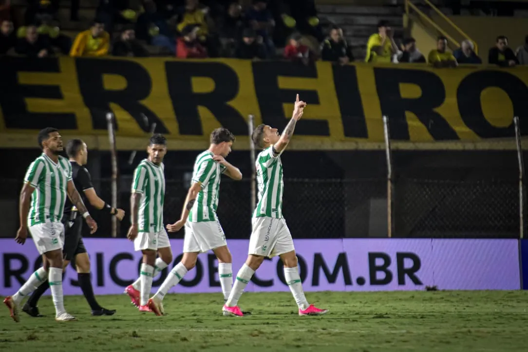 SÉRIE B: São Bernardo é superado e Vila Nova segue na liderança