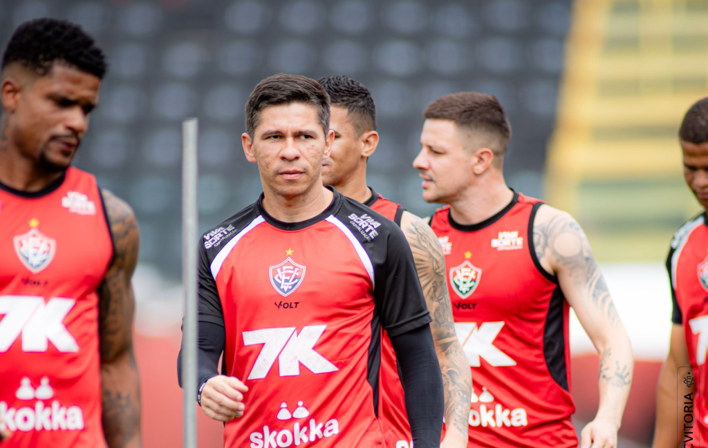 Vitória e Grêmio fecham rodada do Brasileirão em luta contra rebaixamento