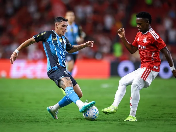 Inter e Grêmio disputam vaga em busca de momentos melhores