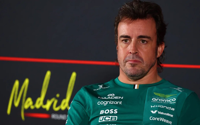 Alonso adia decisão sobre futuro na F1