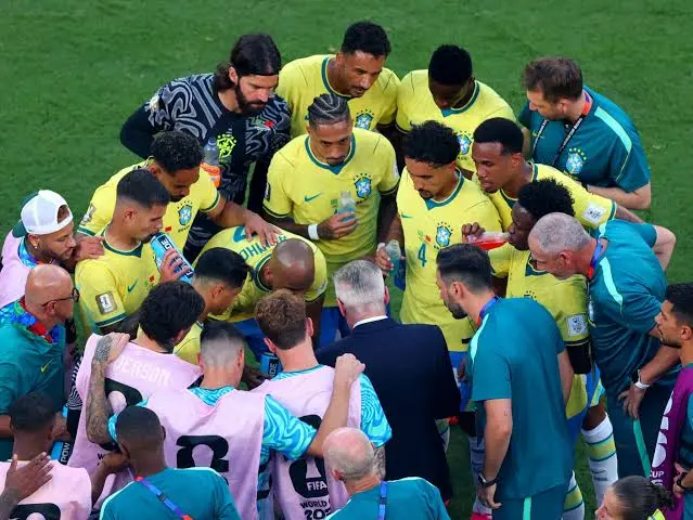 Copa: quem são os bilionários dos EUA por trás das pausas para hidratação que o futebol adotou
