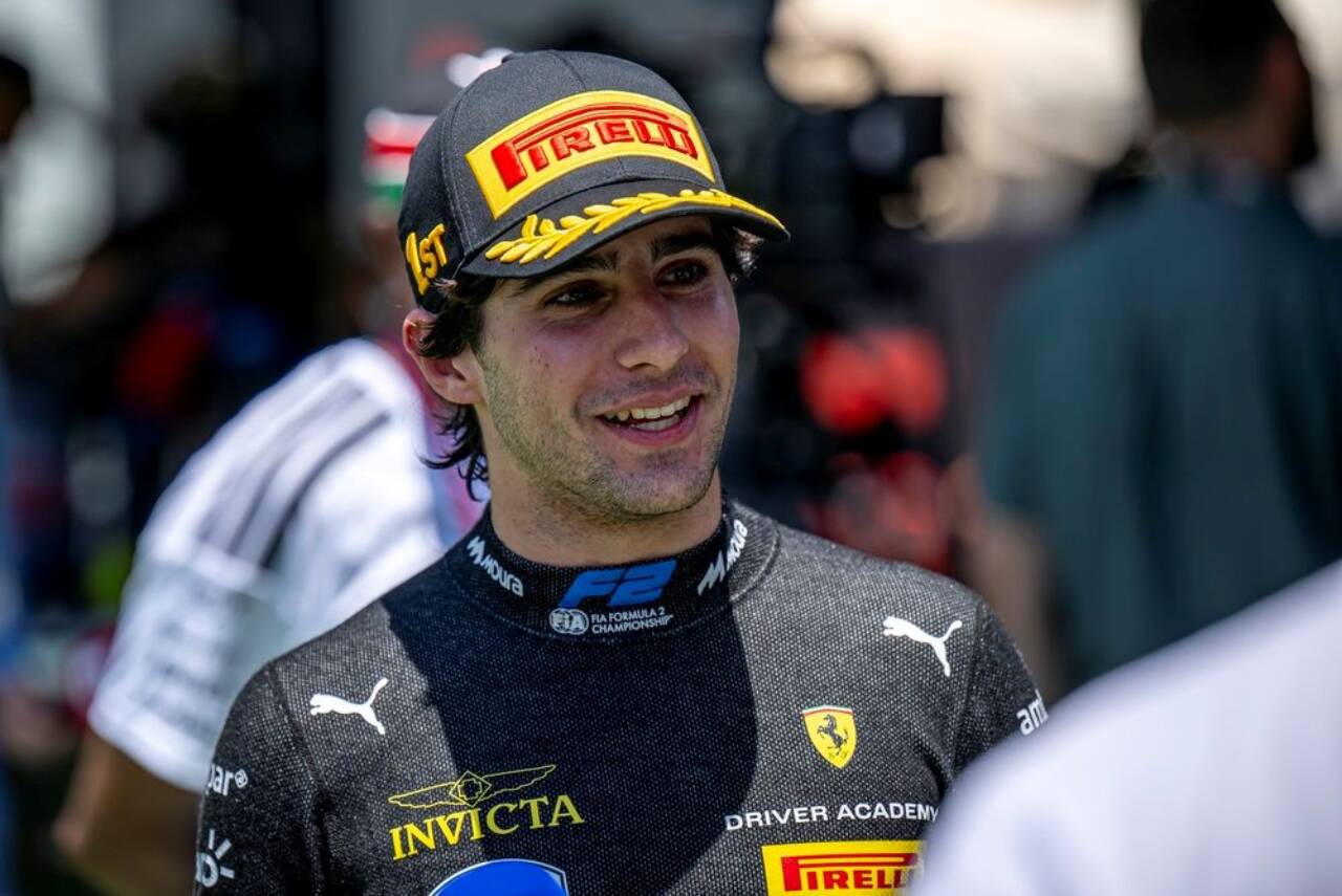 Jovem piloto brasileiro Rafael Câmara intensifica preparação com Ferrari de 2025 para teste crucial na Haas