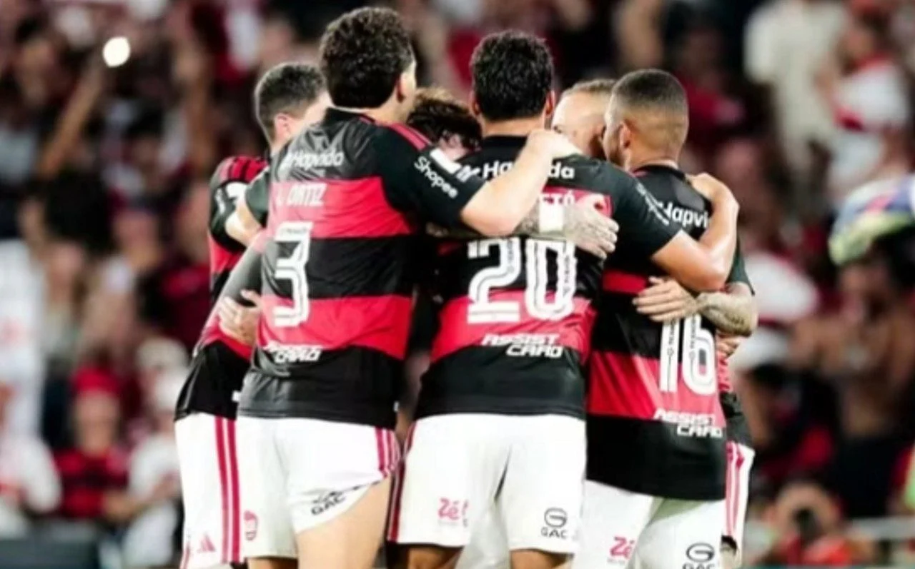 Flamengo dispara nas chances de título do Brasileirão com 54%; Palmeiras recua